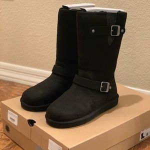 Ugg sutter black boots